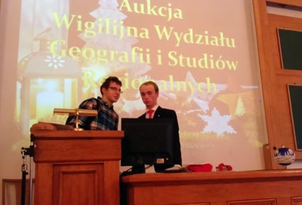 Wigilijna Aukcja na Uniwersytecie Warszawskim - zdjęcie nr 1